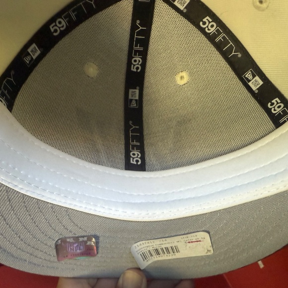 New Era 59Fifty NFL Washington Commanders Two-Tone Burgundy White Hat Size 7 1/4 - Picture 7 of 7
